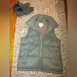 Old Navy Puffer Vest